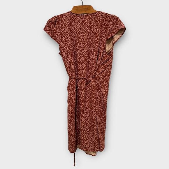 Brandy Melville Robbie Dress - Picture 3 of 7